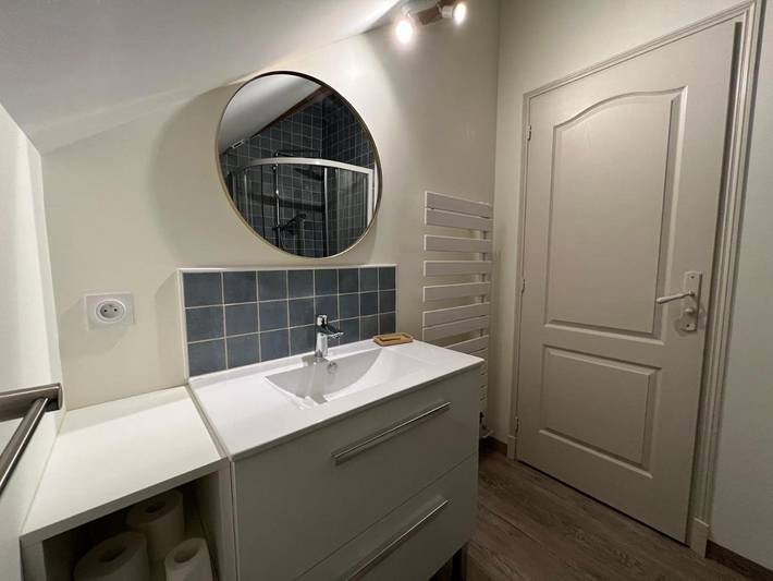 Gîte pour 13 personnes, avec jardin à Thésée - 3