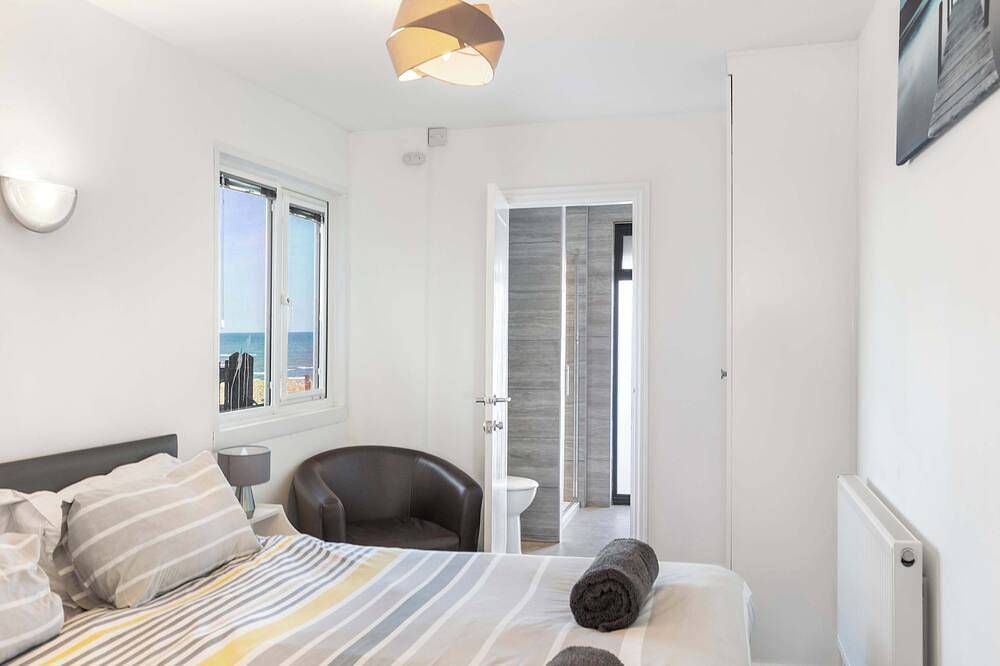 Idyllic Seaside Stay with Stunning Views & Perfect for Families. in Pevensey, East Sussex