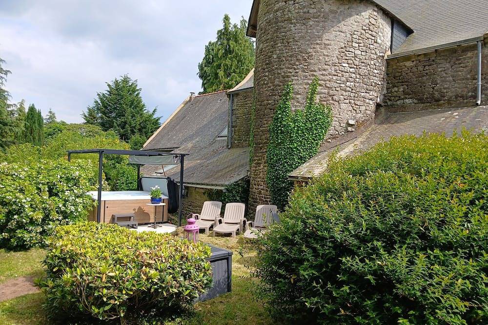 Charming suites with Spa and private sauna in a manor house. in La Vraie-Croix, Región de Vannes