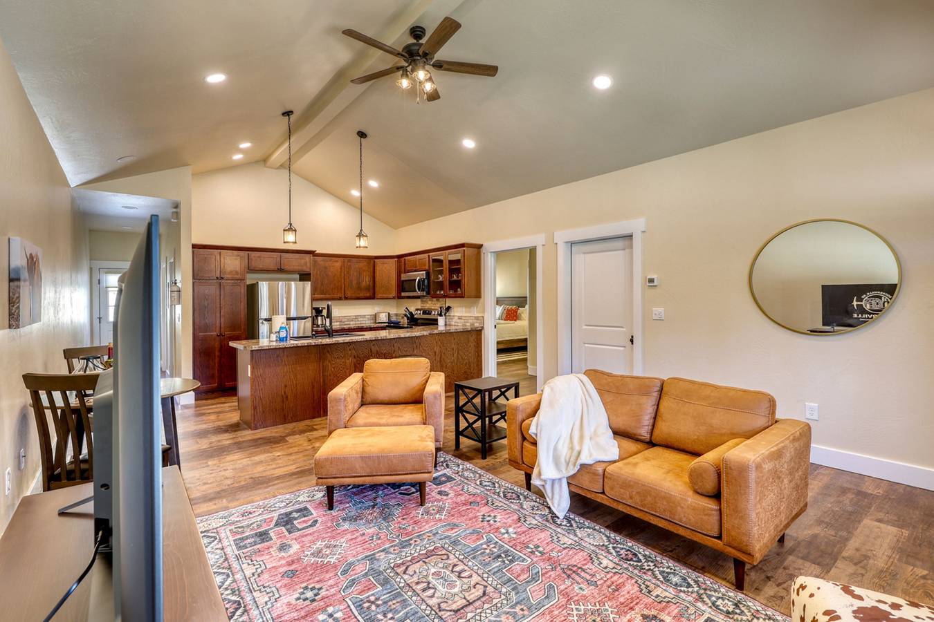 Geheel appartement,  Cozy Cabin 10 minutes from Mt. Rushmore in Black Hills
