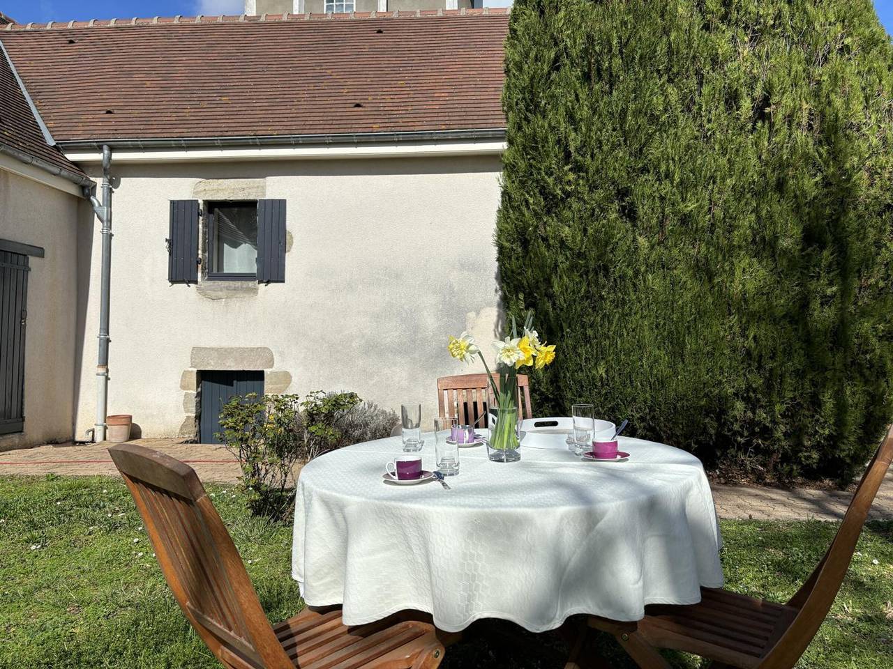 Gîte tout compris entre Moulins et Saint-Pourçain-sur-Sioule in Contigny, Allier