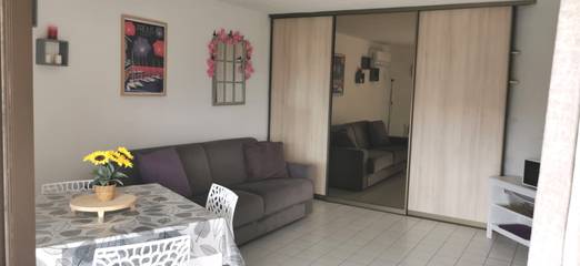 Gîte pour 4 personnes, avec balcon à Fréjus