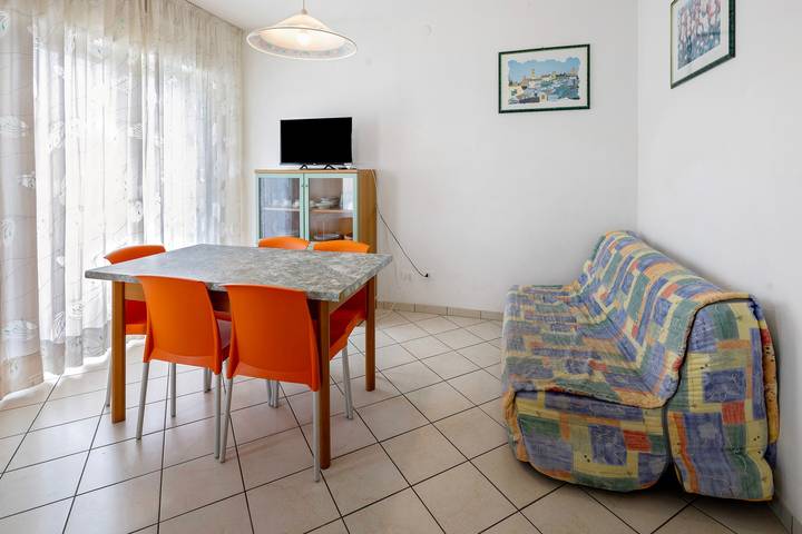Entire apartment, Apartment 'Stella' with Balcony and Air Conditioning in Bibione, San Michele al Tagliamento