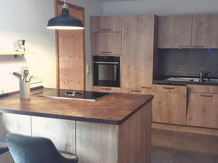 Ferienwohnung für 8 Personen, mit Terrasse und Garten sowie Sauna und Ausblick in Greifenstein