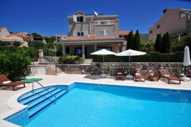 Maison d’hôte pour 2 personnes, avec vue ainsi que piscine et jardin