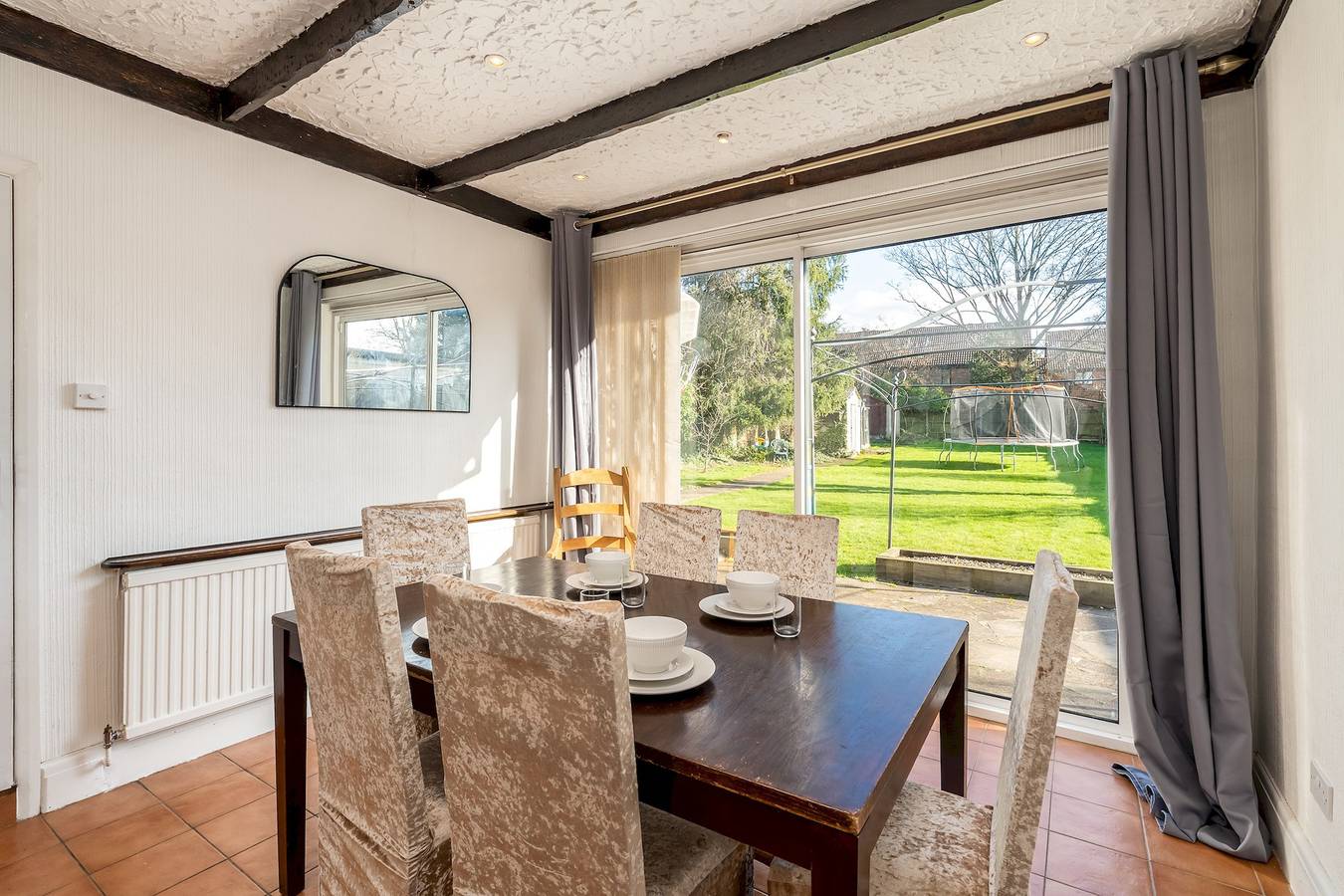 Spacious 3-Bedroom Home in Watford - Pass the Keys in Watford, Hertfordshire