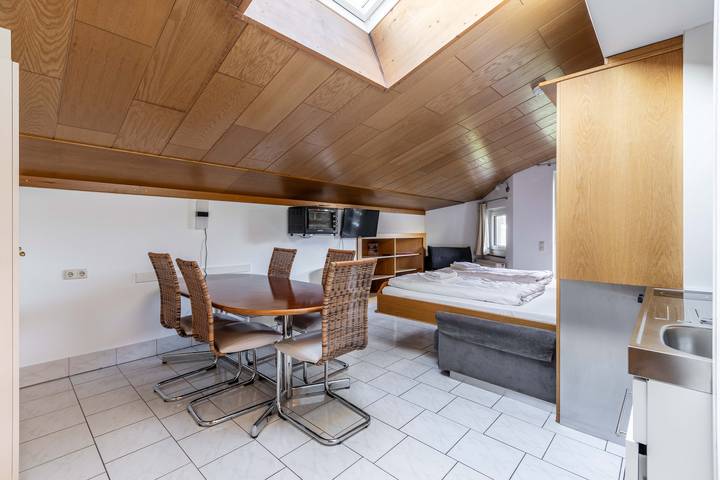 Ferienwohnung für 5 Personen, mit Balkon und Whirlpool