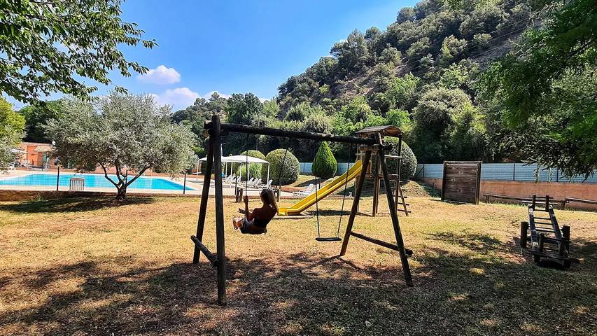 Mobil home pour 6 personnes, avec piscine et terrasse à Valensole - 4