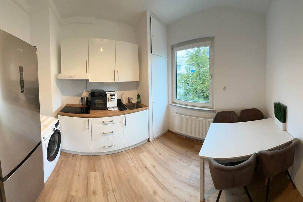 Ganze Wohnung, Mainz 3 Personen Parkplatz in Mainz, Rheinhessen