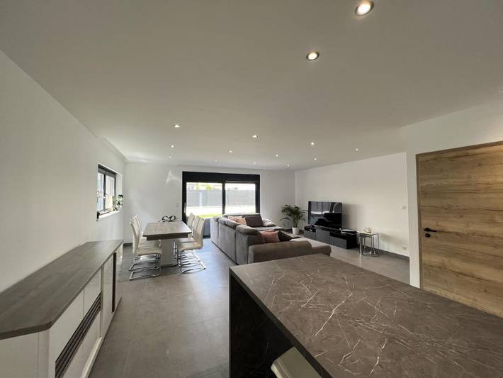 Location de vacances pour 8 personnes, avec jardin et piscine ainsi que terrasse et vue à Ingersheim - 4