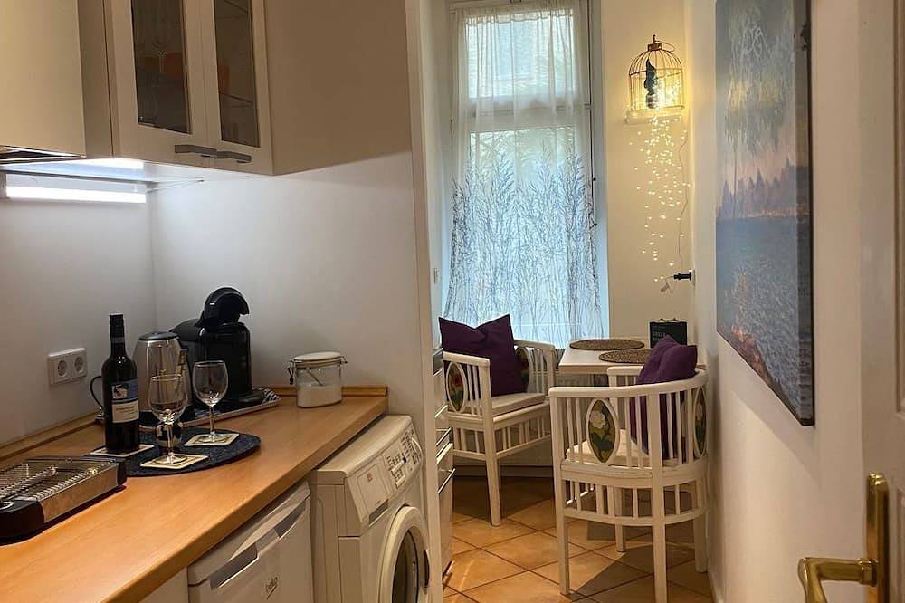 Ganze Wohnung, Super  * * *  Apartment am Hauptbahnhof mit Internet, Waschmaschine in Moabit Berlin, Berlin