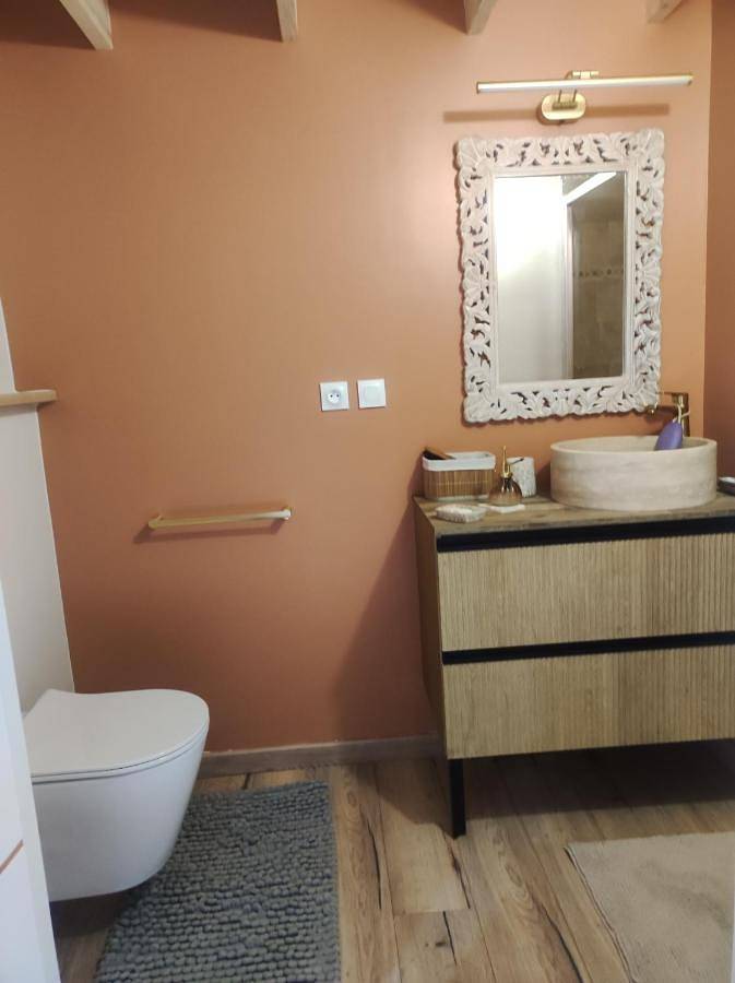 Appartement entier, One-Bedroom Apartment in Plourivo, Côte de Goëlo