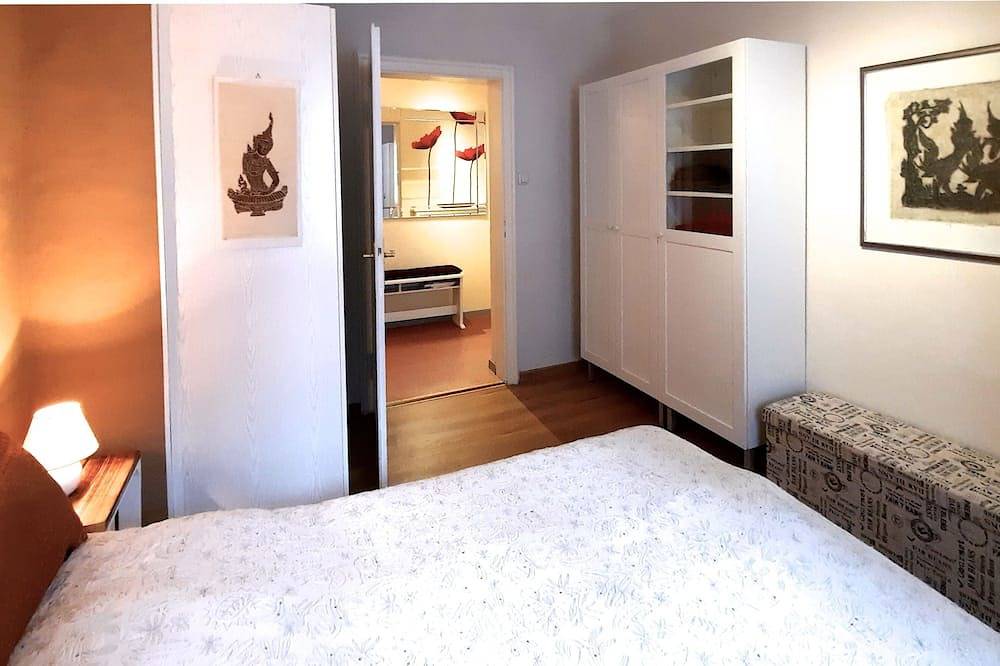 Entire apartment, Right in the middle and yet quiet in Munich Maxvorstadt, Munich