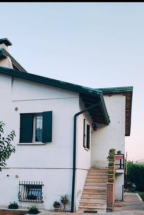 Chambre d’hôte pour 4 personnes, avec terrasse ainsi que jardin et vue à Mestre - 2