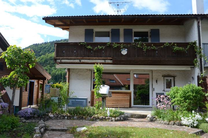Ferienwohnung für 8 Personen, mit Balkon und Terrasse in Kiefersfelden