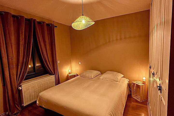 Location de vacances pour 10 personnes, avec terrasse ainsi que jardin et jacuzzi, animaux acceptés à Cierp-Gaud - 3