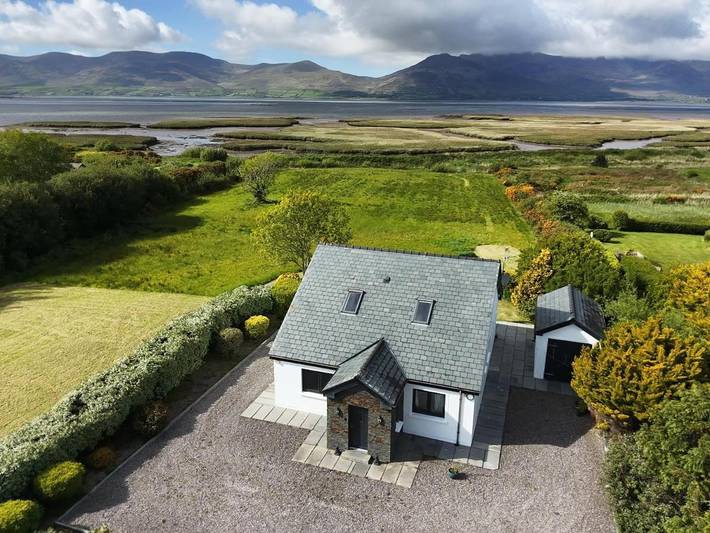 Holiday rental for 9 people, with Balcony and Terrace as well as Garden and View in Killorglin