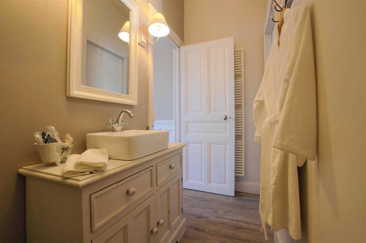 Double Room in Sainte-Savine, Aube