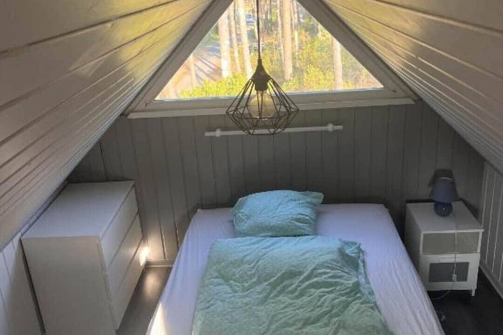 Cozy-warm chalet by the sea with a great location. Switch off, feel good. in Le Porge, Lesparre-Médoc region