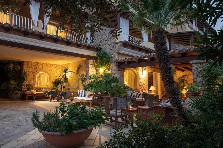 Hôtel pour 2 personnes, avec piscine ainsi que jardin et vue