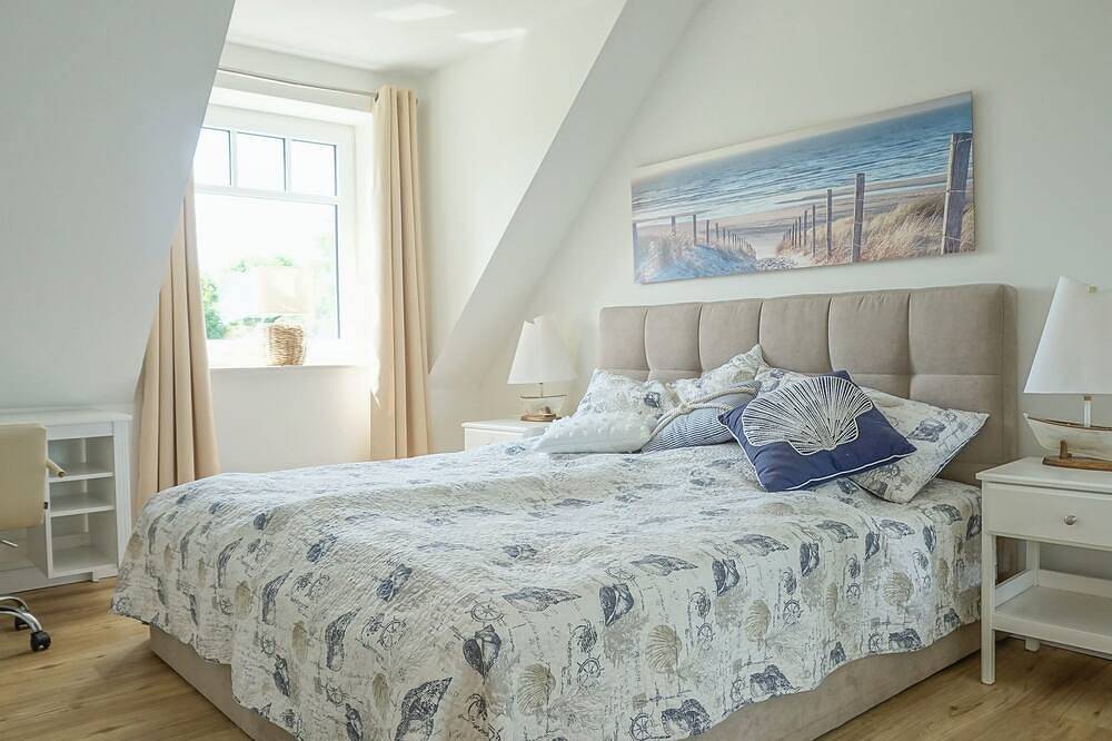 Ferienhaus Anno 2022 für 8 – mit 4 Schlafzimmer und 4 Bäder in Tetenbüll, Eiderstedt