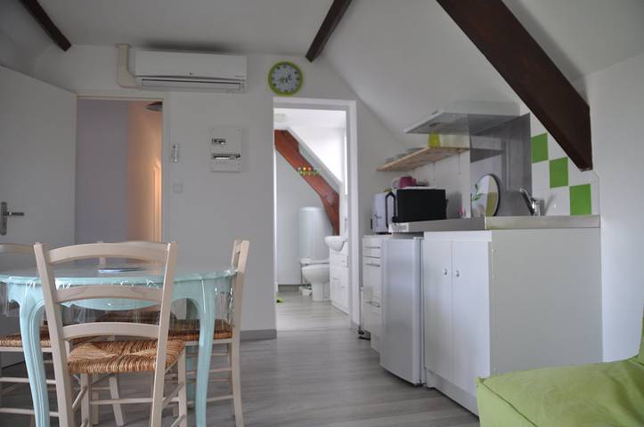 Gîte pour 4 personnes, avec jardin à Curemonte