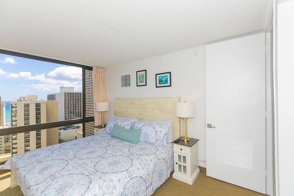 Ganze Wohnung, Waikiki Sunset * Newly Renovated * Parking * Diamond Head Ocean Views * in Waikiki Beach, Honolulu