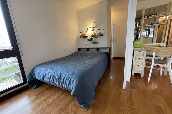 Appartamento intero, 2-room apartment - 4 sleeps in La Rochelle with pool and parking in La Rochelle, La Rochelle e dintorni