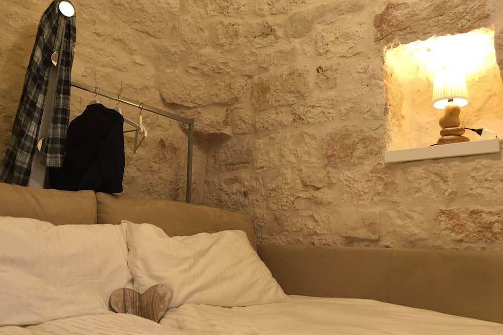 Perfect oasis among Olive Trees and Private Pool, for an authentic experience! in Ostuni, Salento