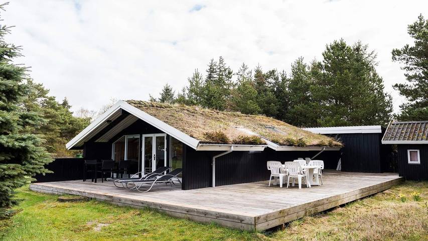 Ferienhaus für 6 Personen, mit Terrasse in Tirpitz Museum (Oksby)