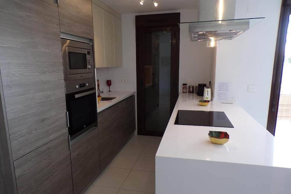 Ganze Wohnung, Luxury 3 Bed 2 Bath Apt Near La Fuente Center, Beaches, Golf & Sun in Brisas y Golf, Orihuela