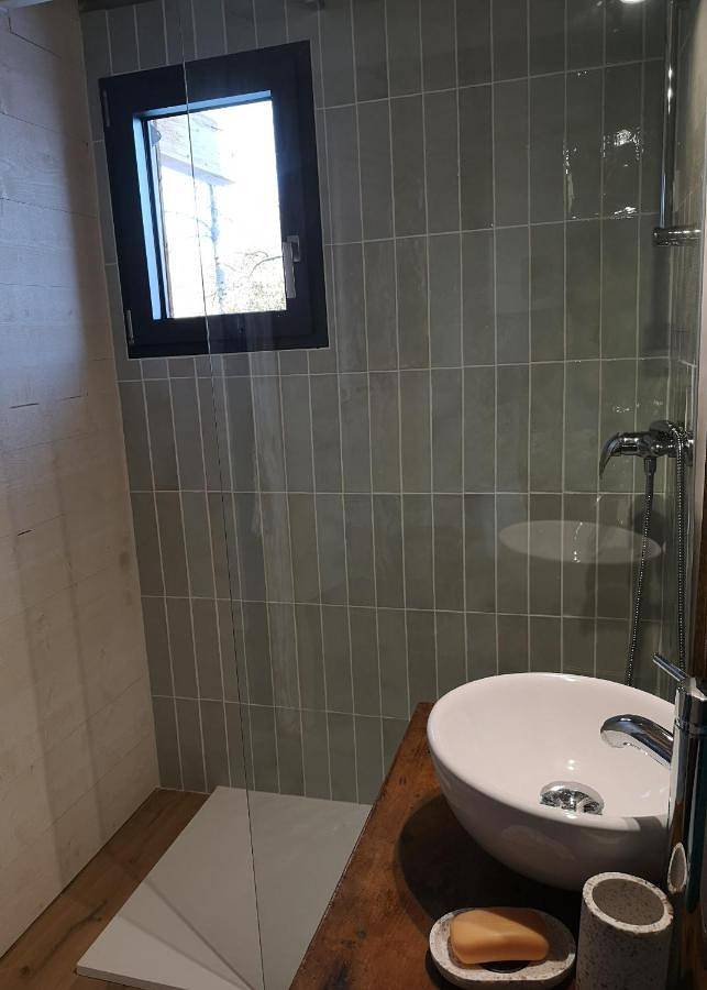 Maison de campagne pour 2 personnes, avec jardin ainsi que vue et terrasse à Le Vernet-Sainte-Marguerite - 3