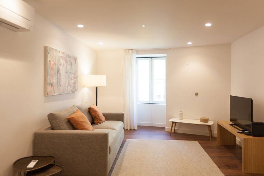 Holiday apartment in Lisbon from £222 per night