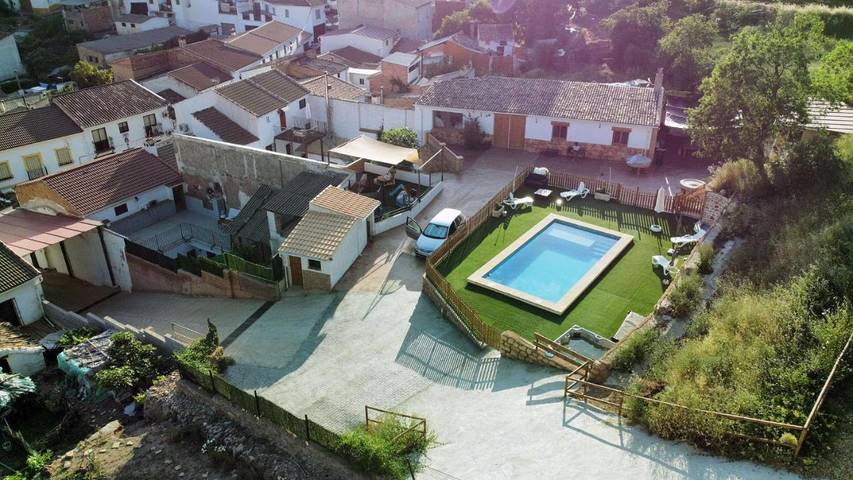 Apartamento de vacaciones para 19 personas, con piscina además de vistas y jardín, Se admiten mascotas en Sierra Sur Jaen - 3