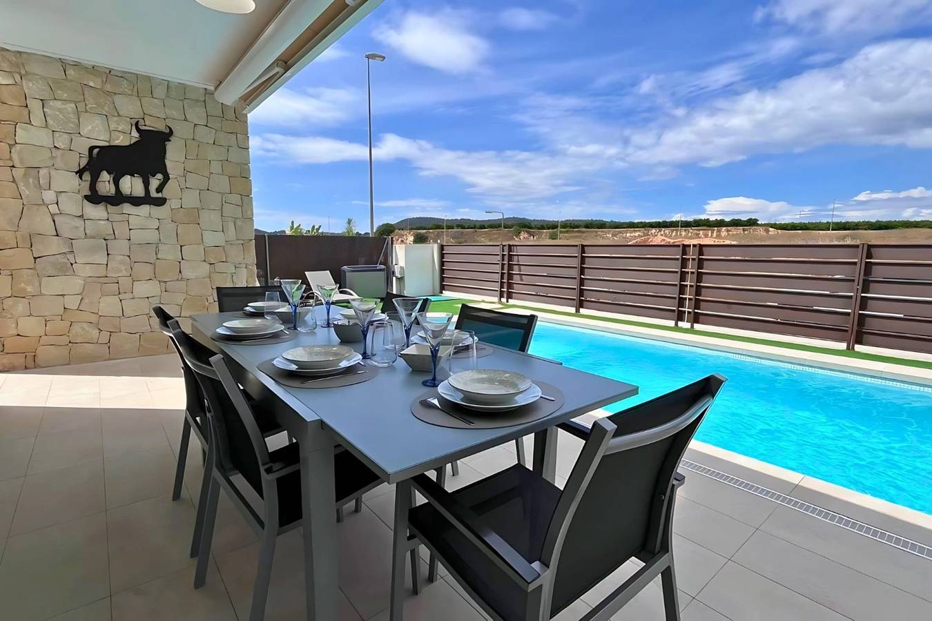 Villa moderne avec piscine privée au Golf Vistabella in Laguna Green, Orihuela