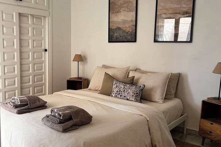 Entire apartment, Casa Alba in Sierra Cabrera, recently renovated with the most amazing views. in Cortijo Cabrera, Turre