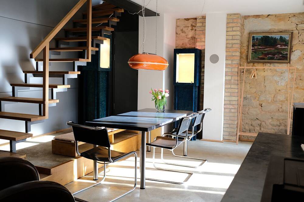 Ganze Wohnung, Klimatisiertes Loft im Herzen von Deidesheim in Deidesheim, Pfälzer Rheinebene