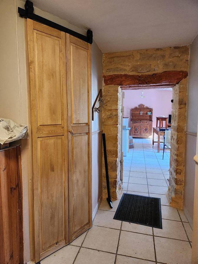Location de vacances pour 2 personnes, avec Terrasse et Jardin ainsi que Piscine et Vue à Le Buisson-de-Cadouin - 4