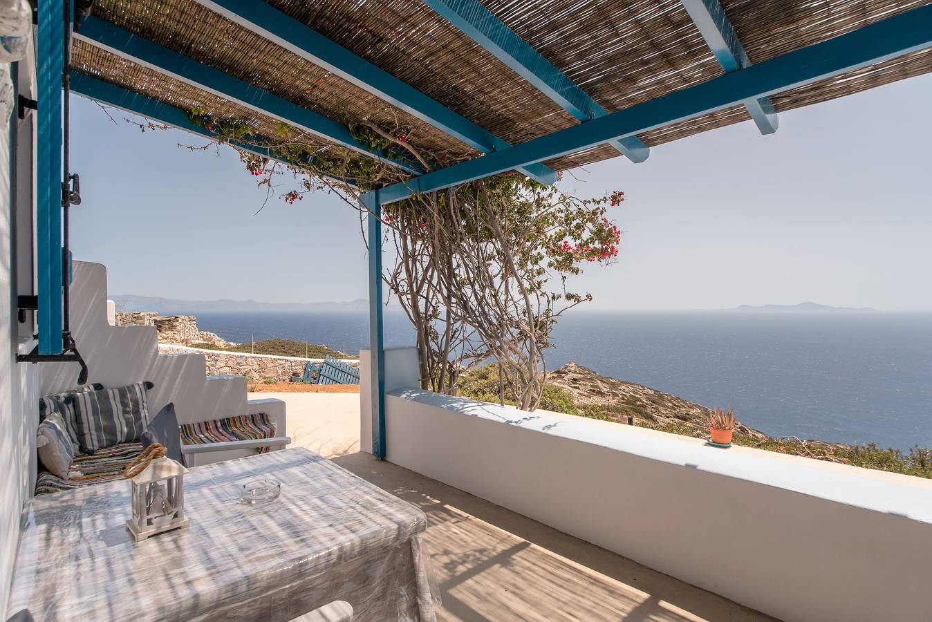 Holiday Home 'Mesaria' with Sea View, Wi-Fi and Air Conditioning in Donousa, Kykladene