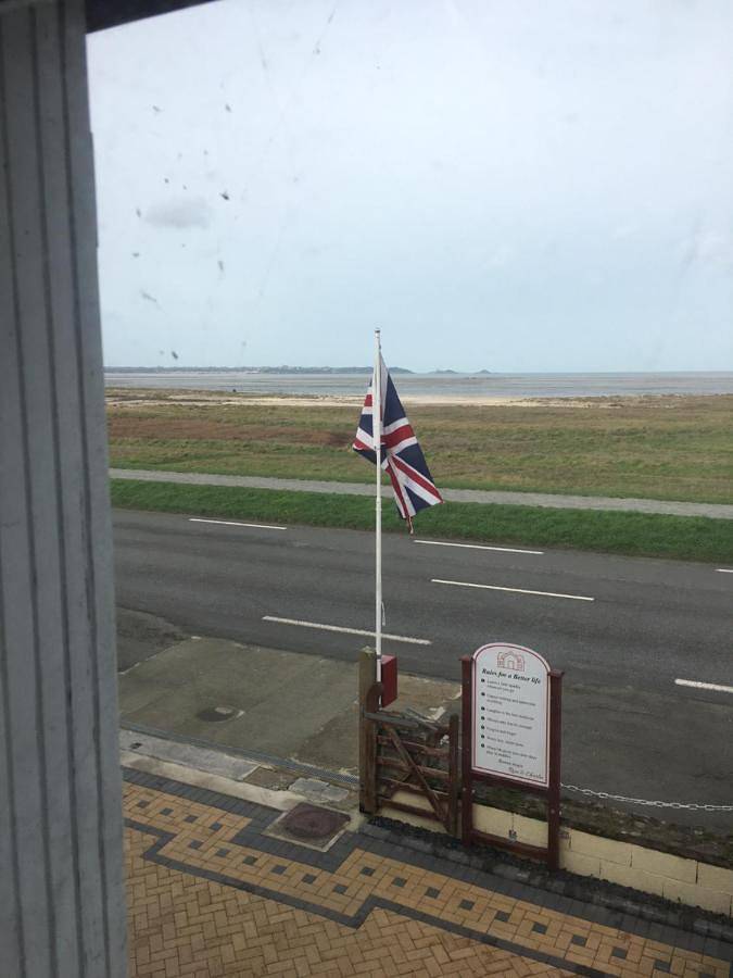 Double Room with Balcony and Sea View in Hirel, Baie du Mont-Saint-Michel
