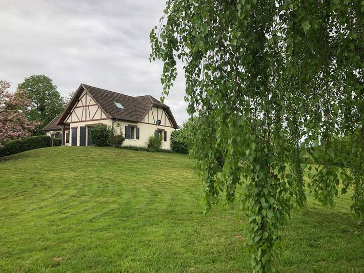 Gîte pour 4 personnes, avec vue et jardin, animaux acceptés à Rocquigny