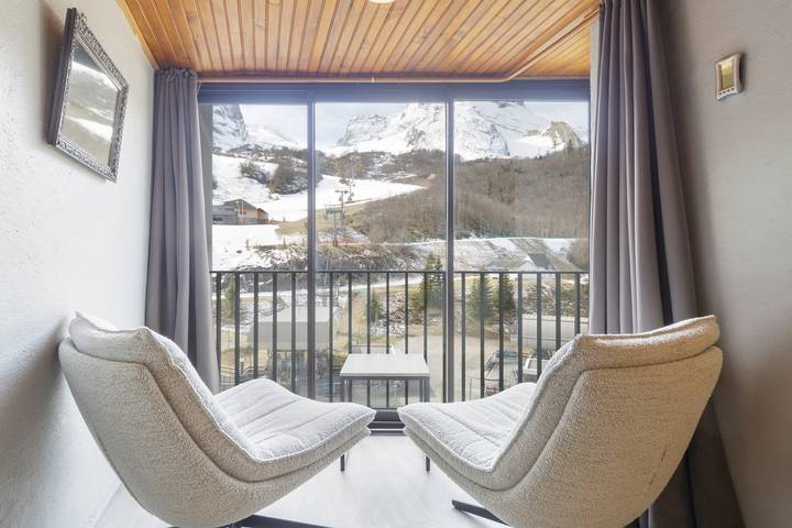 Gîte pour 6 personnes, avec balcon, animaux acceptés à Eaux-Bonnes - 2