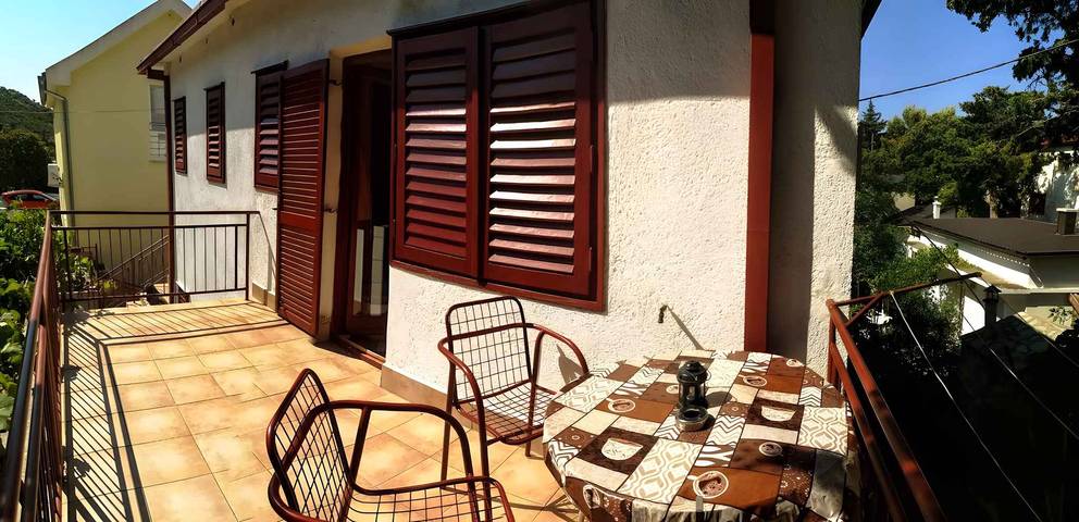 Ferienwohnung für 4 Personen, mit Balkon in Karlobag - 3