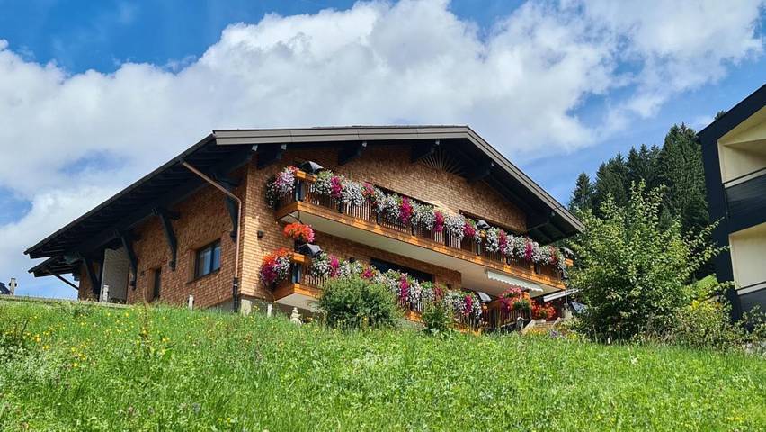 Maison d’hôte pour 4 personnes, avec jardin et vue à Mittelberg