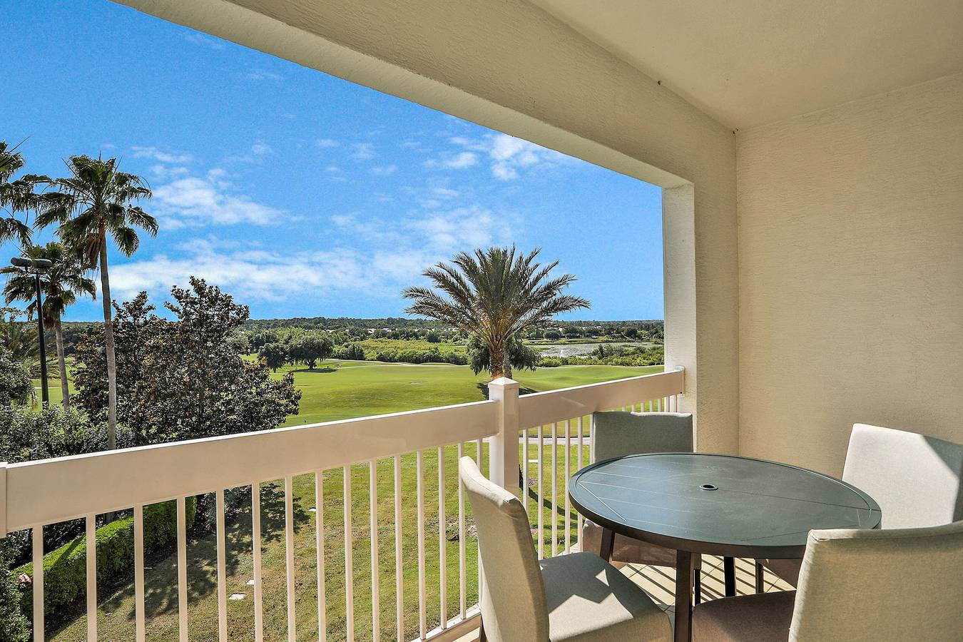 Stunning 3 Bedroom Condo in Orlando Oasis,6604 in Reunion Resort, Four Corners