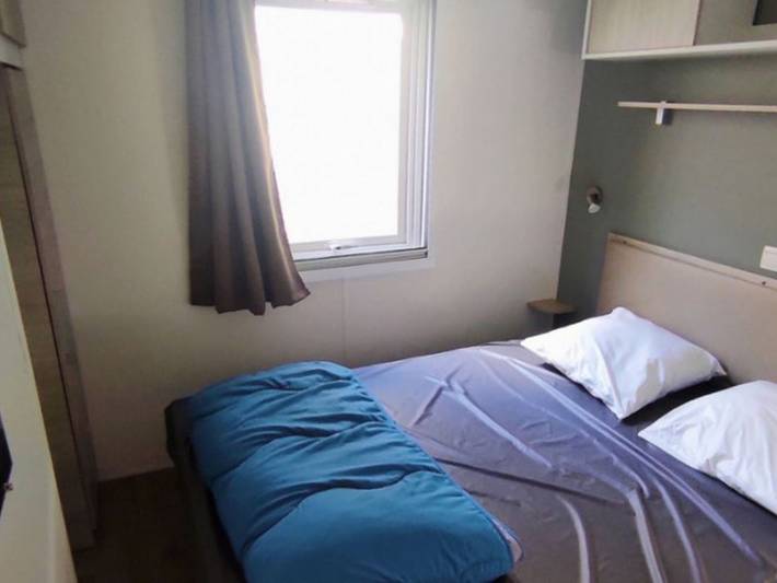 Mobil home pour 6 personnes, avec terrasse dans Office De Tourisme Challes Les Eaux - 3