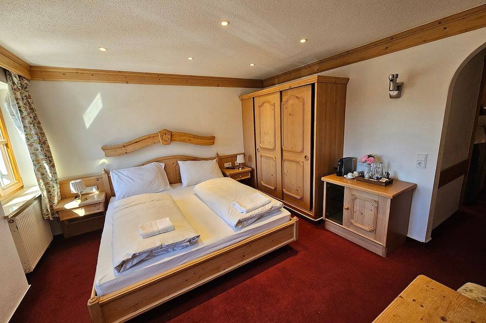 Ganze Wohnung, Zimmer '15 Doppelzimmer' mit Wlan in Seefeld, Pilsensee