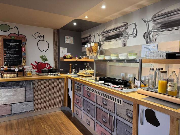 Hôtel pour 4 personnes, avec jardin à Champniers - 4