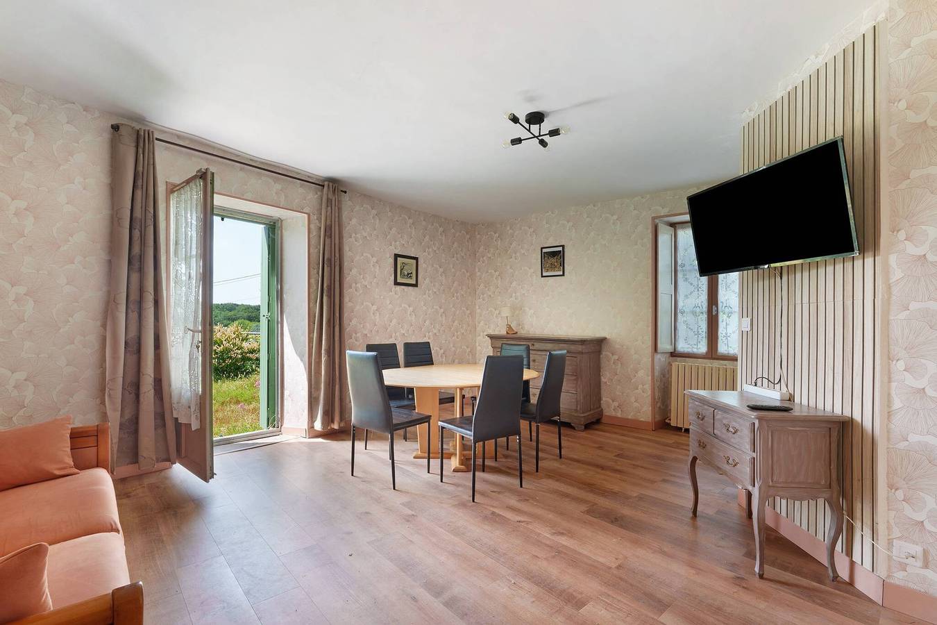 Maison de vacances « Gîte Logis des Douves » avec terrasse privée et Wi-Fi in Tiffauges, Vallée de la Loire