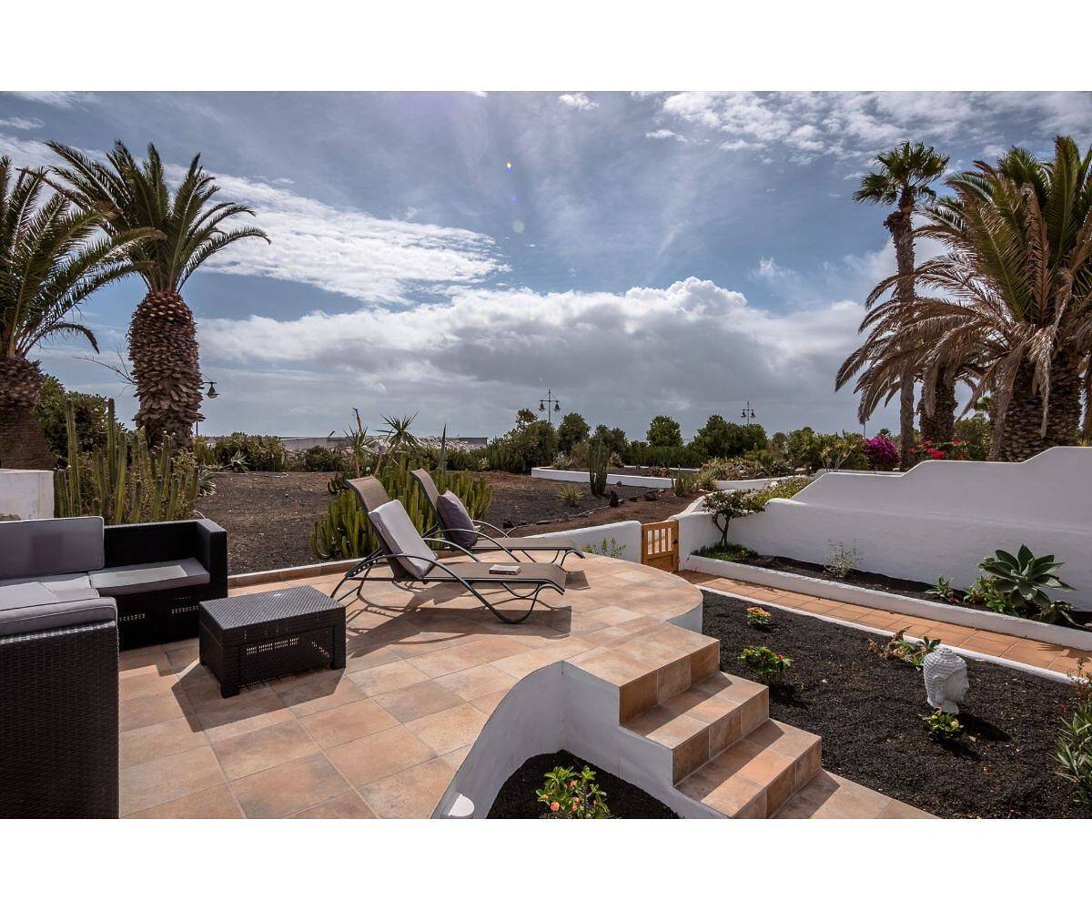 Ferienhaus Puerto Chico Y mit Meerblick, Pool, Garten, Terrasse und Wlan in Playa Blanca, Yaiza